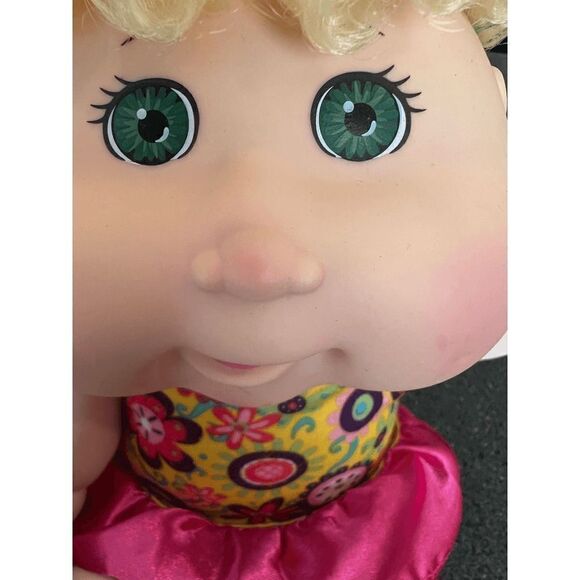 Cabbage Patch Kid Dolls - Picture 2 of 9